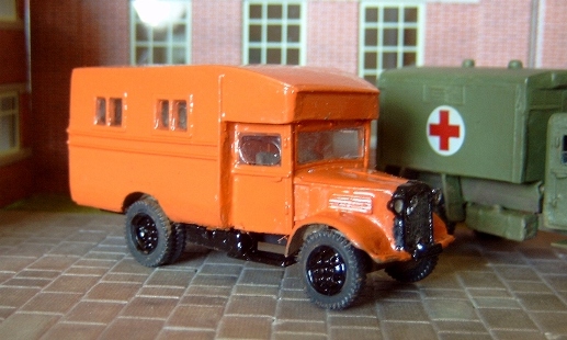 Bedford WT with Luton Body - Matador Models